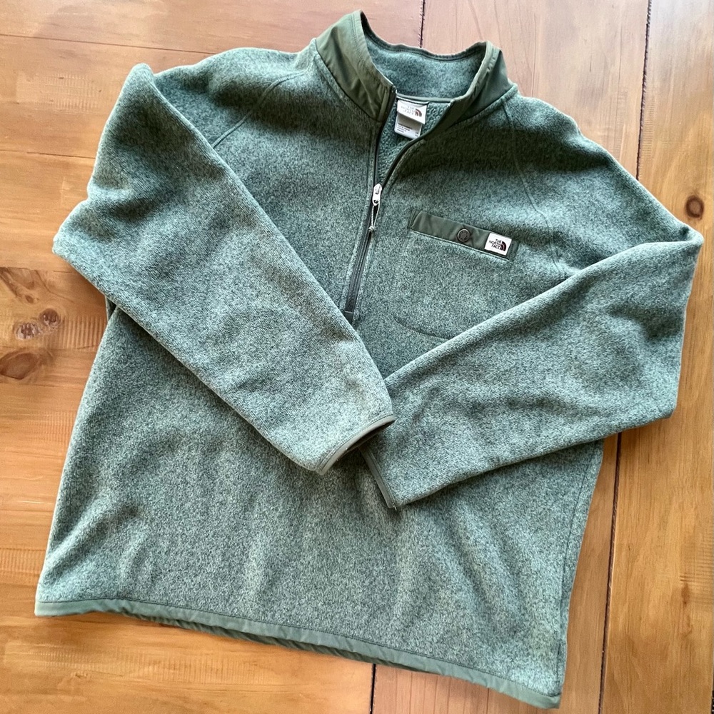 Men’s Green North Face fleece Pullover